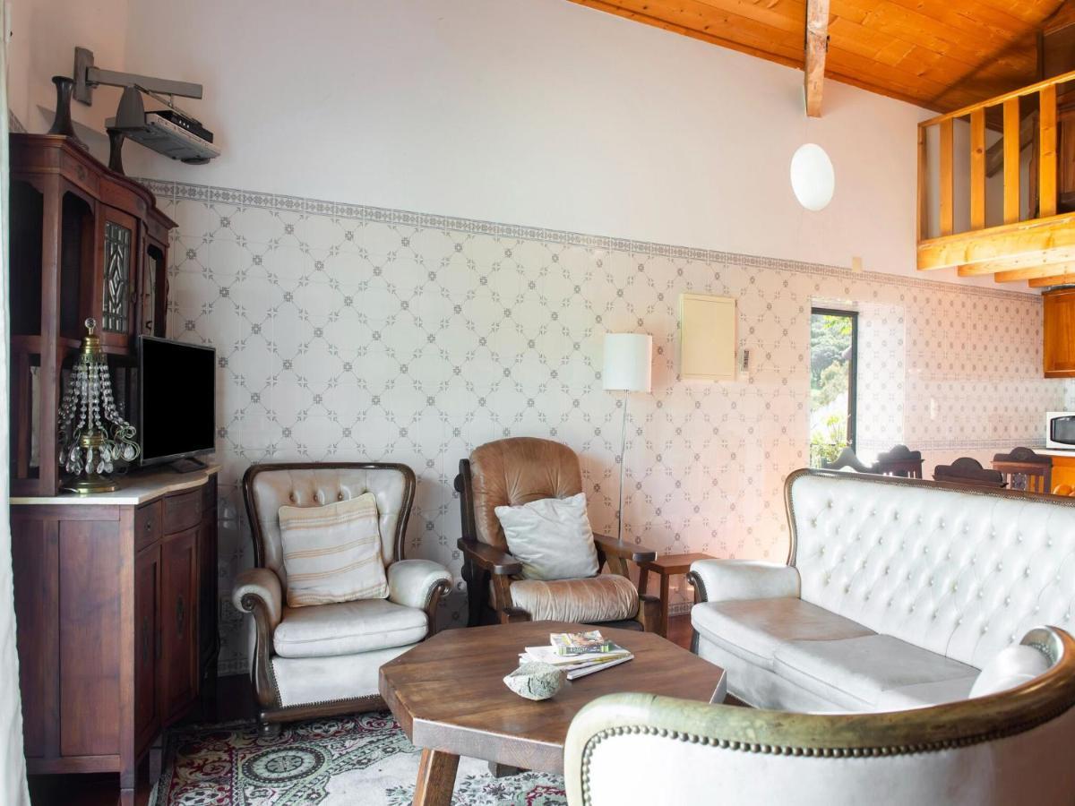 House With Authentic Tiling And Antique Furniture Vila Montemor-o-Novo Exterior foto